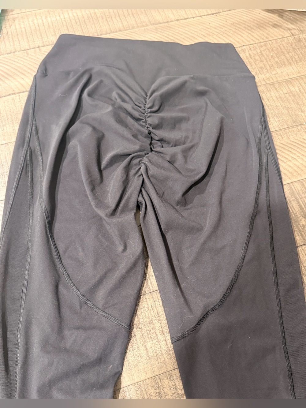 Gymshark Black High-Waist Workout Leggings - Picture 2 of 3